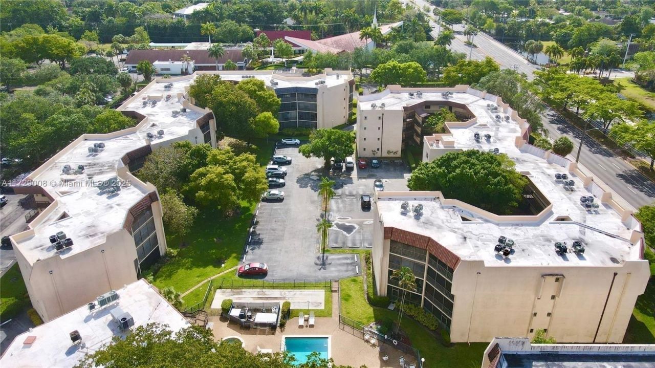 6655 W Broward Blvd, Unit 201, Plantation, FL 33317 Photo