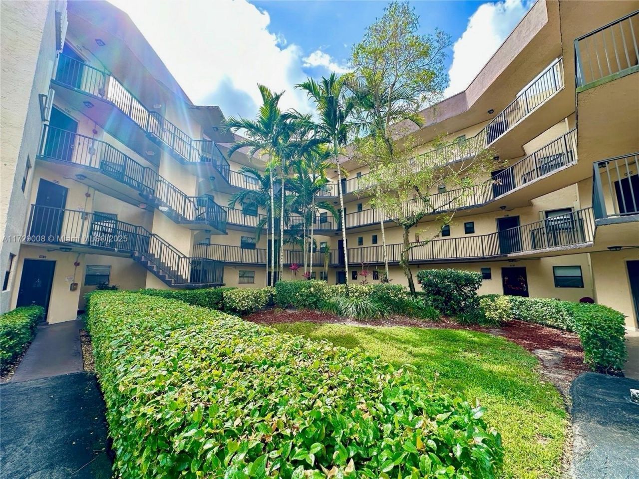 6655 W Broward Blvd, Unit 201, Plantation, FL 33317 Photo