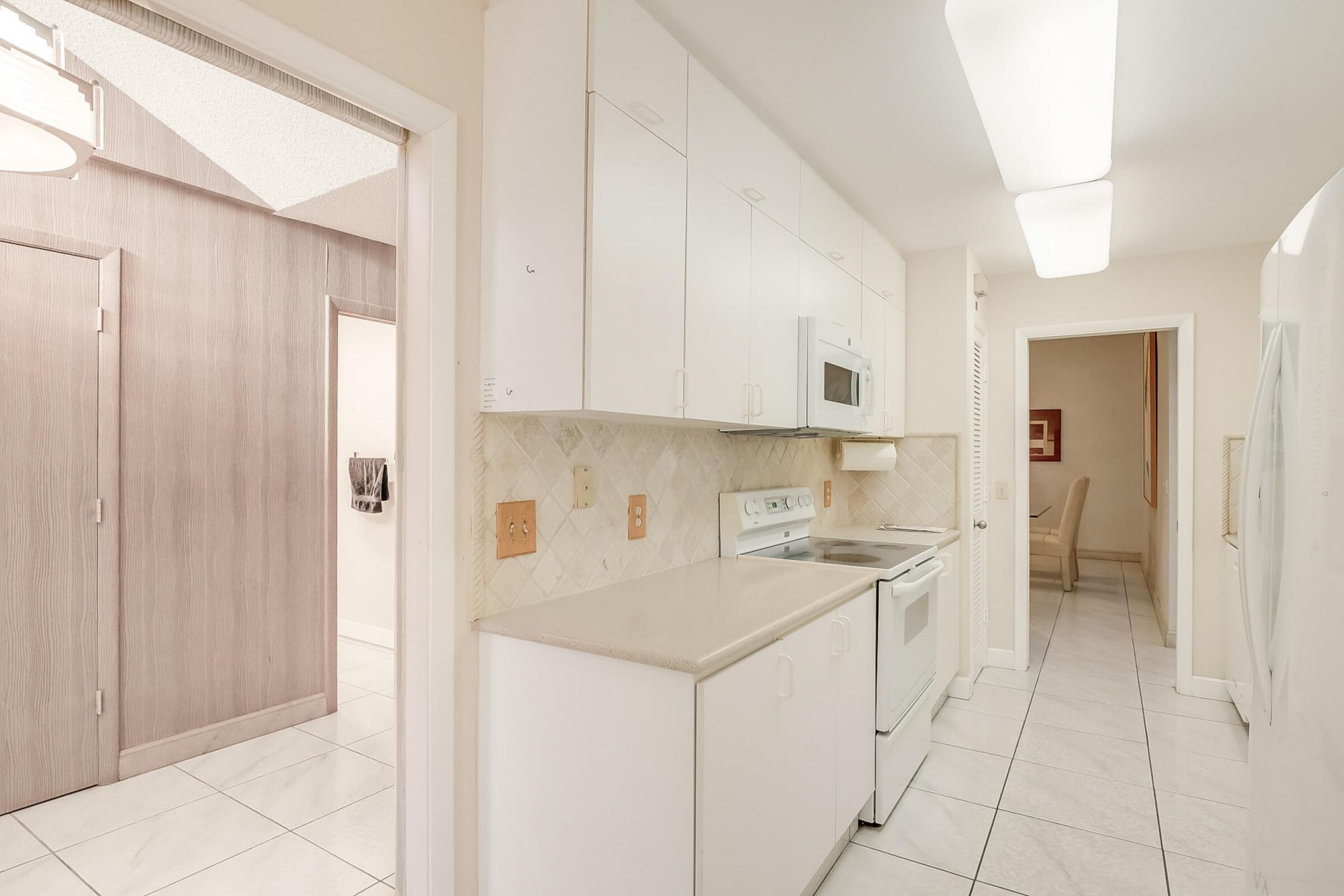 5482 San Marino Way, Lake Worth, FL 33467 Photo