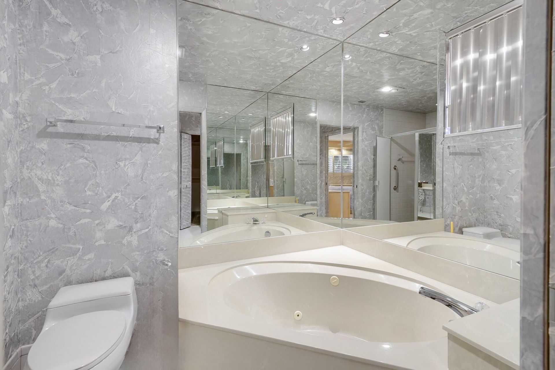 5482 San Marino Way, Lake Worth, FL 33467 Photo