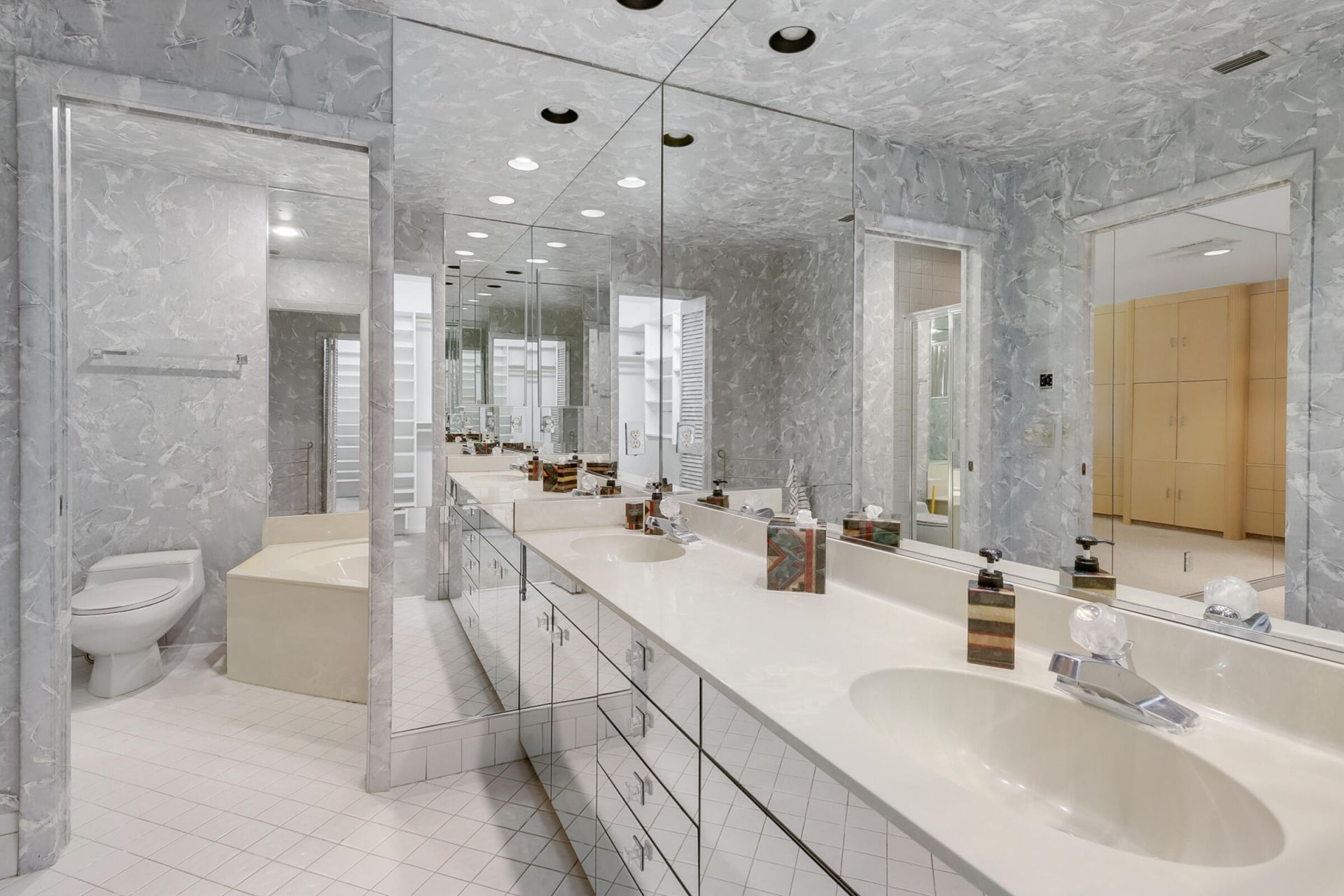 5482 San Marino Way, Lake Worth, FL 33467 Photo