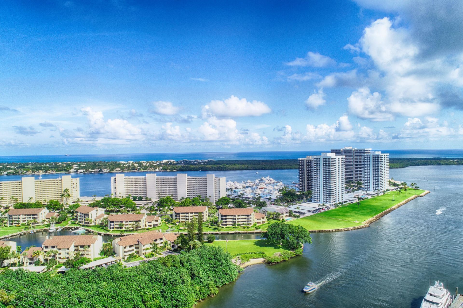 100 Lakeshore Drive, Unit 754, North Palm Beach, FL 33408 Photo