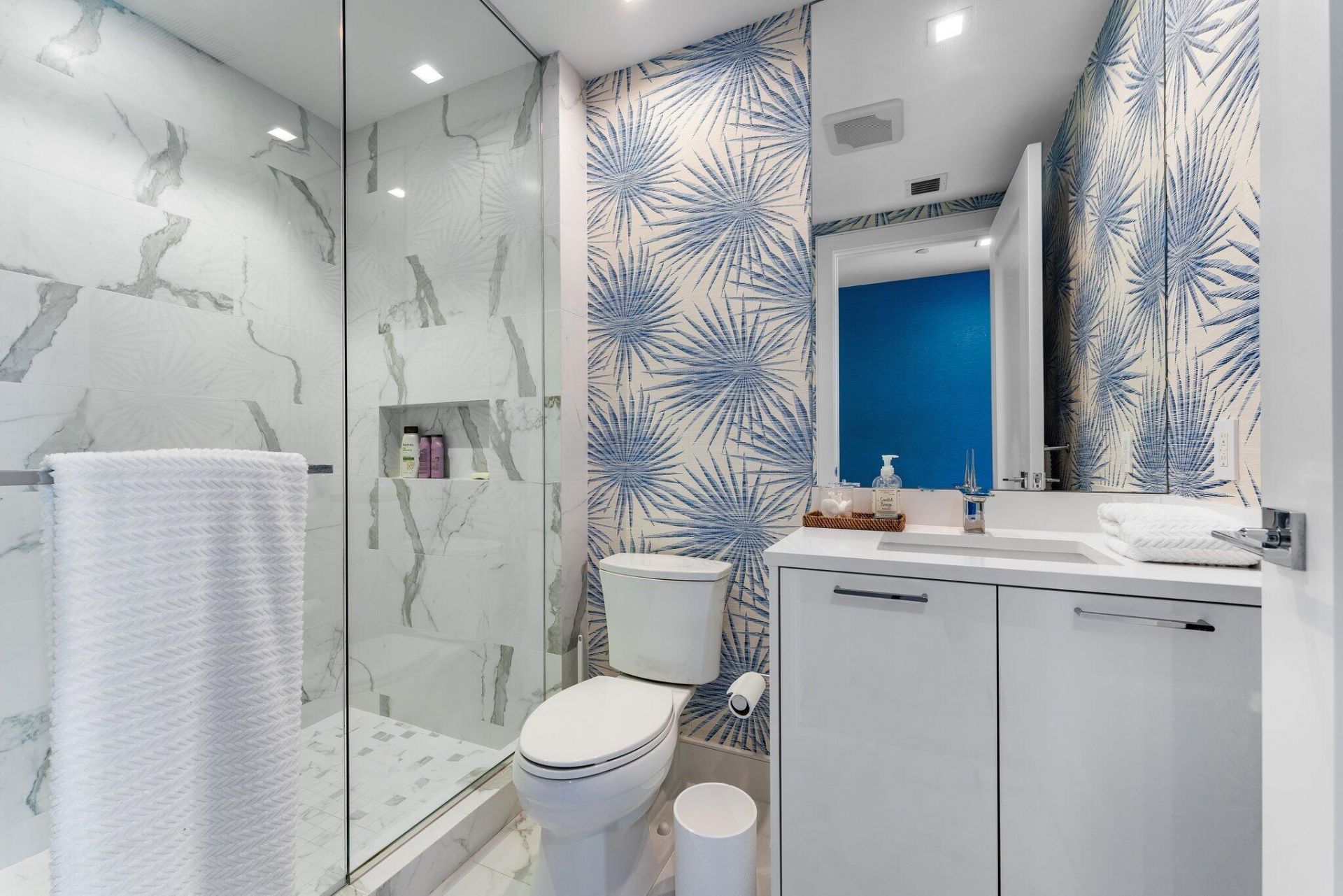 3730 N Ocean Drive, Unit 9d, Singer Island, FL 33404 Photo