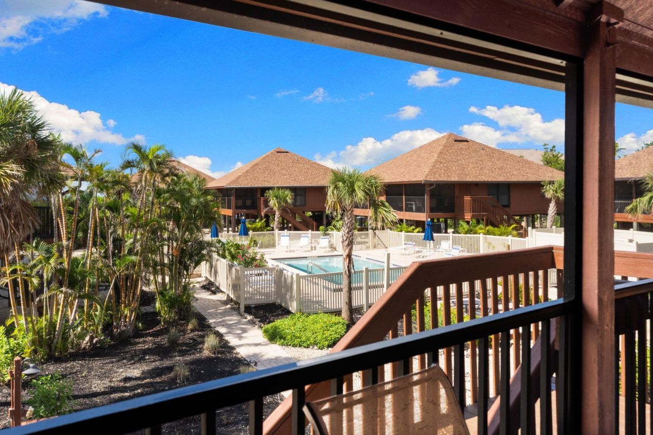 1811 Olde Middle Gulf Dr, Unit 14, Sanibel, FL 33957 Photo