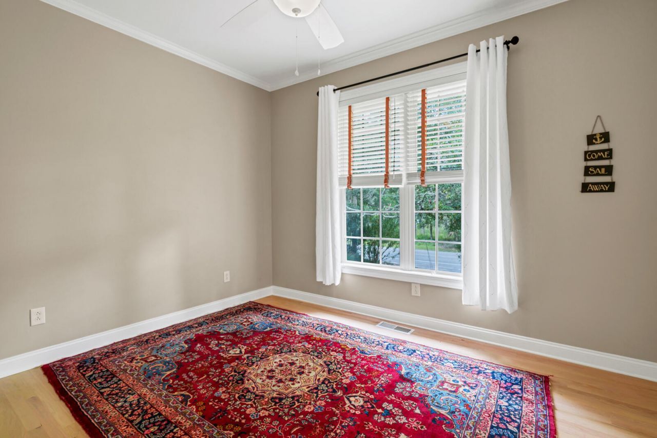 308 Jungle Road Photo 16