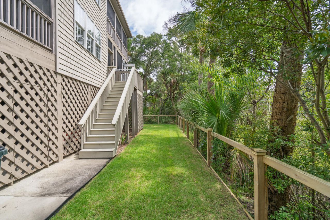 308 Jungle Road Photo 44