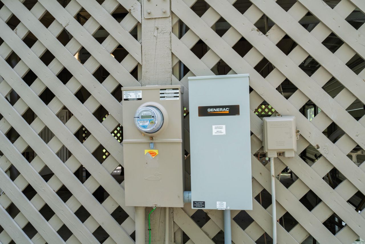 308 Jungle Road Photo 47