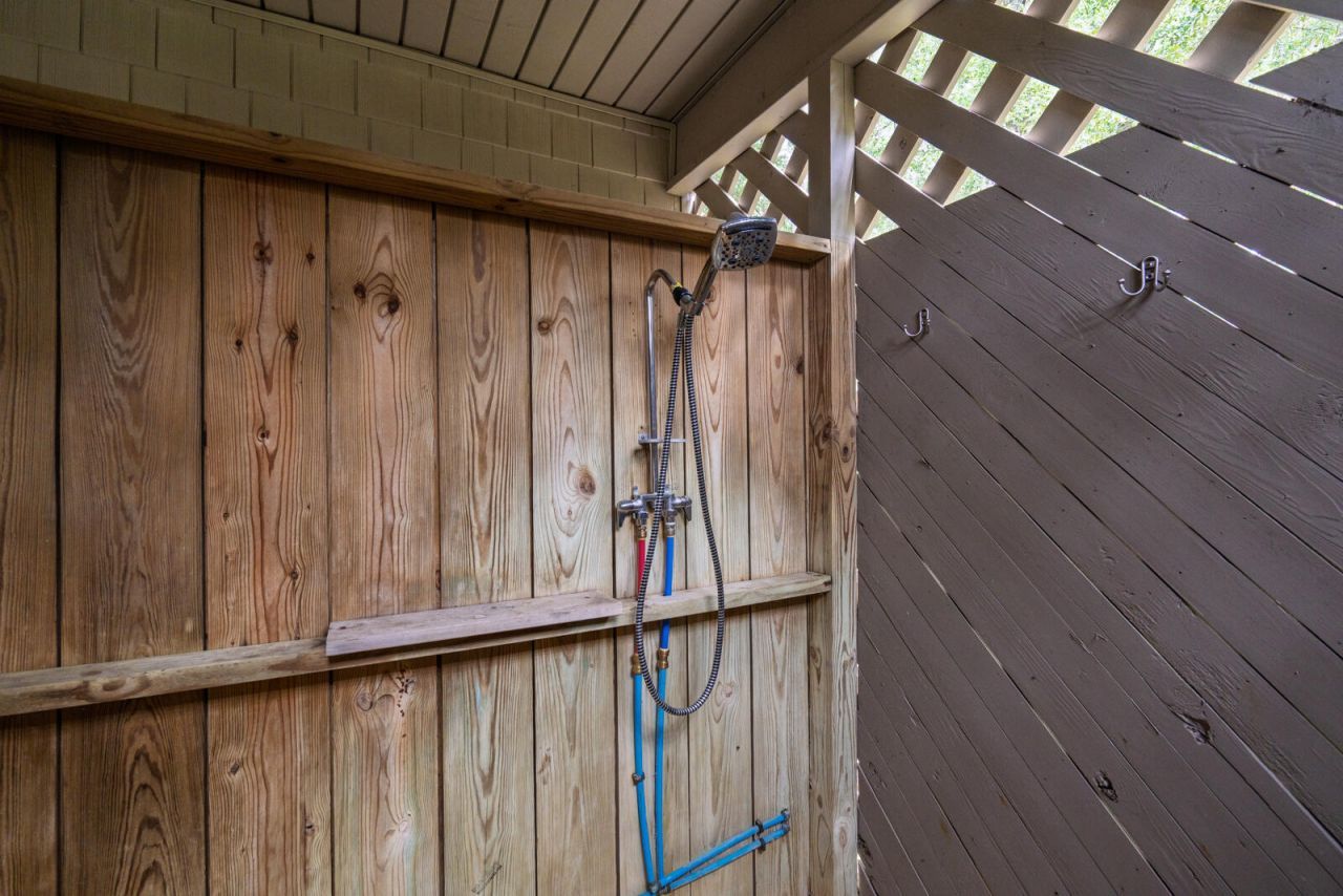 308 Jungle Road Photo 52