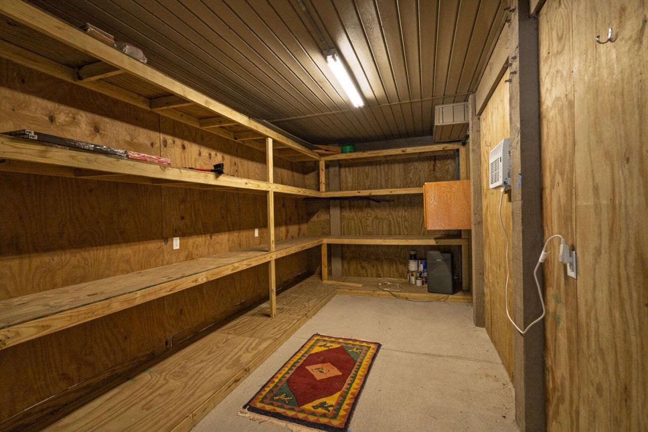 308 Jungle Road Photo 53