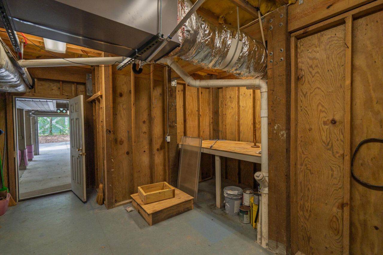 308 Jungle Road Photo 55