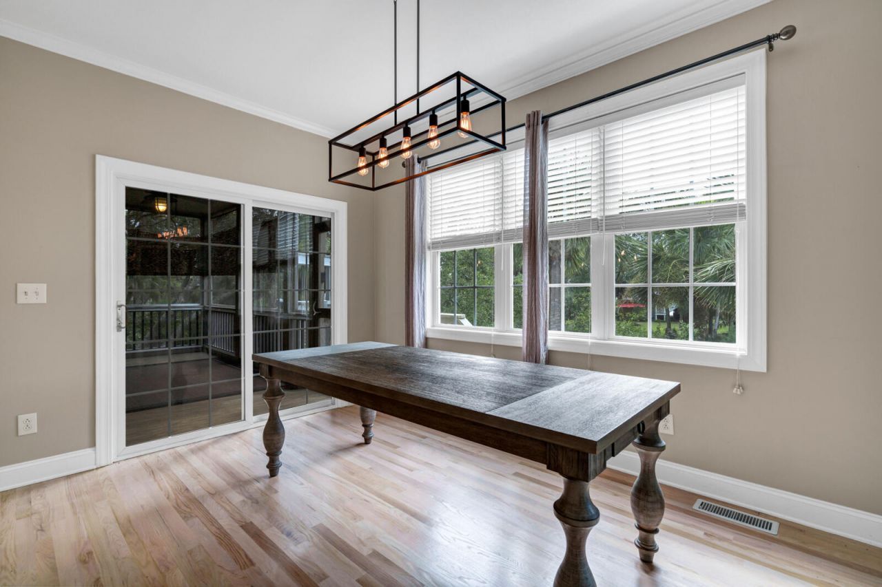 308 Jungle Road Photo 9