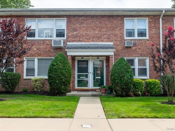 1600 Grand Avenue, Unit V1, Baldwin, NY 11510