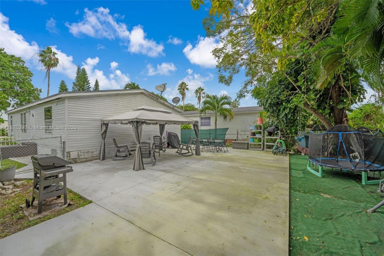 19800 SW 180 Ave # 247, Miami, FL 33187 Photo