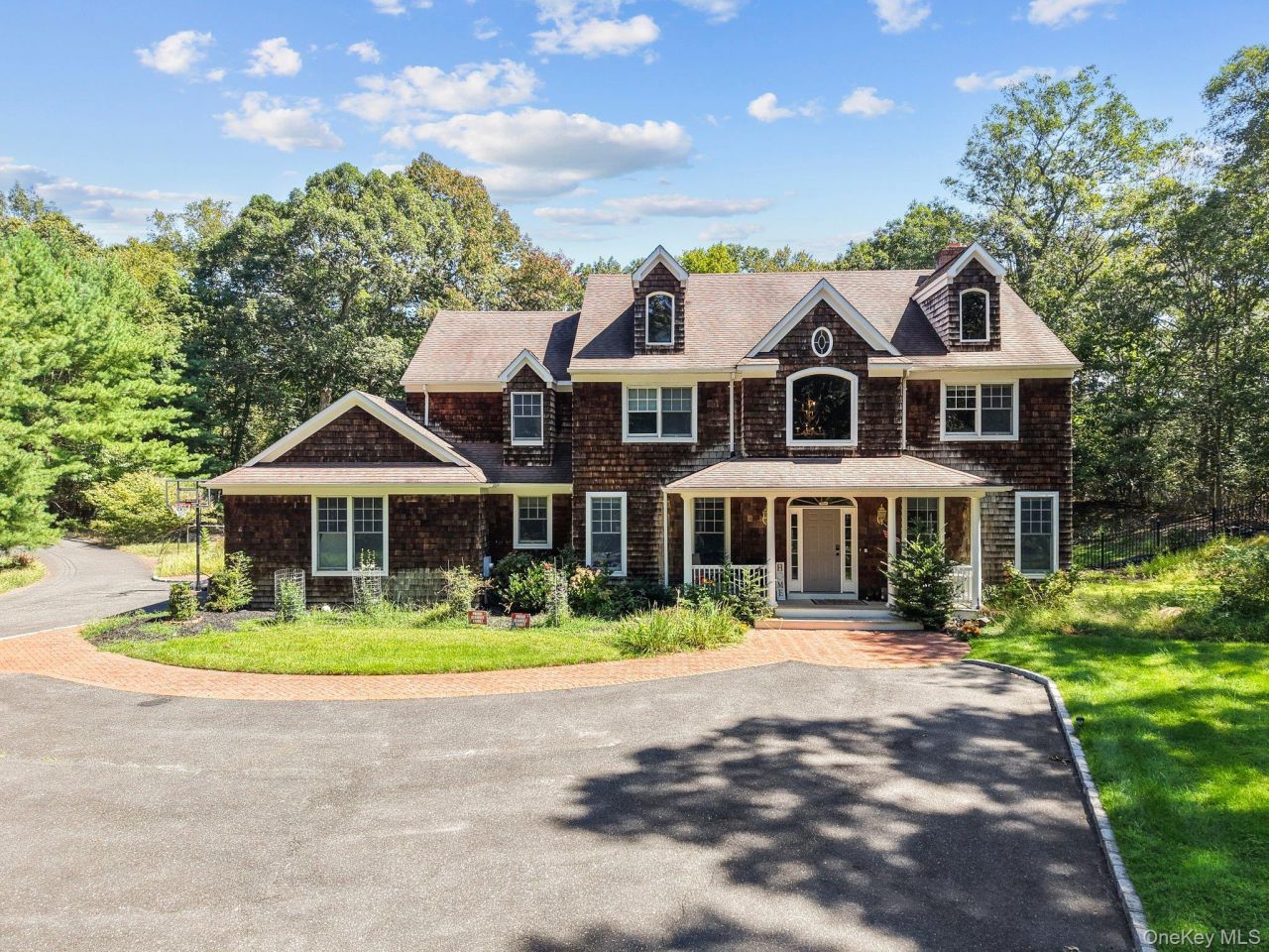 18 Watercrest Court, Head of the Harbor, NY 11780 Main Photo