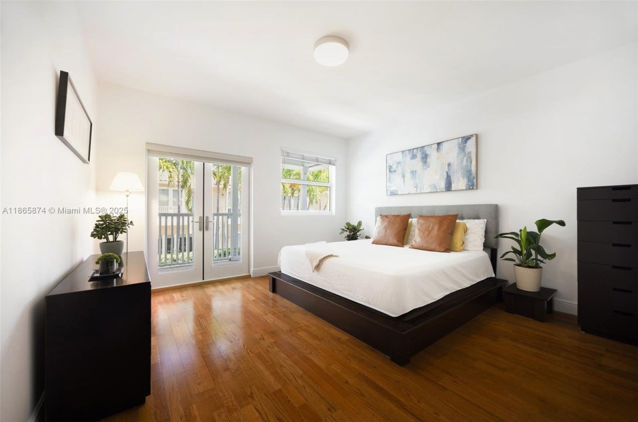 3109 Hibiscus St, Unit 3109, Coconut Grove, FL 33133 Photo