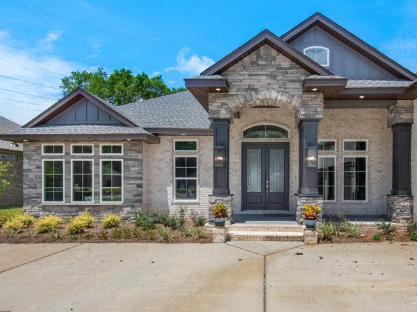 6438 Ledgestone Ct, Pensacola, FL 32526