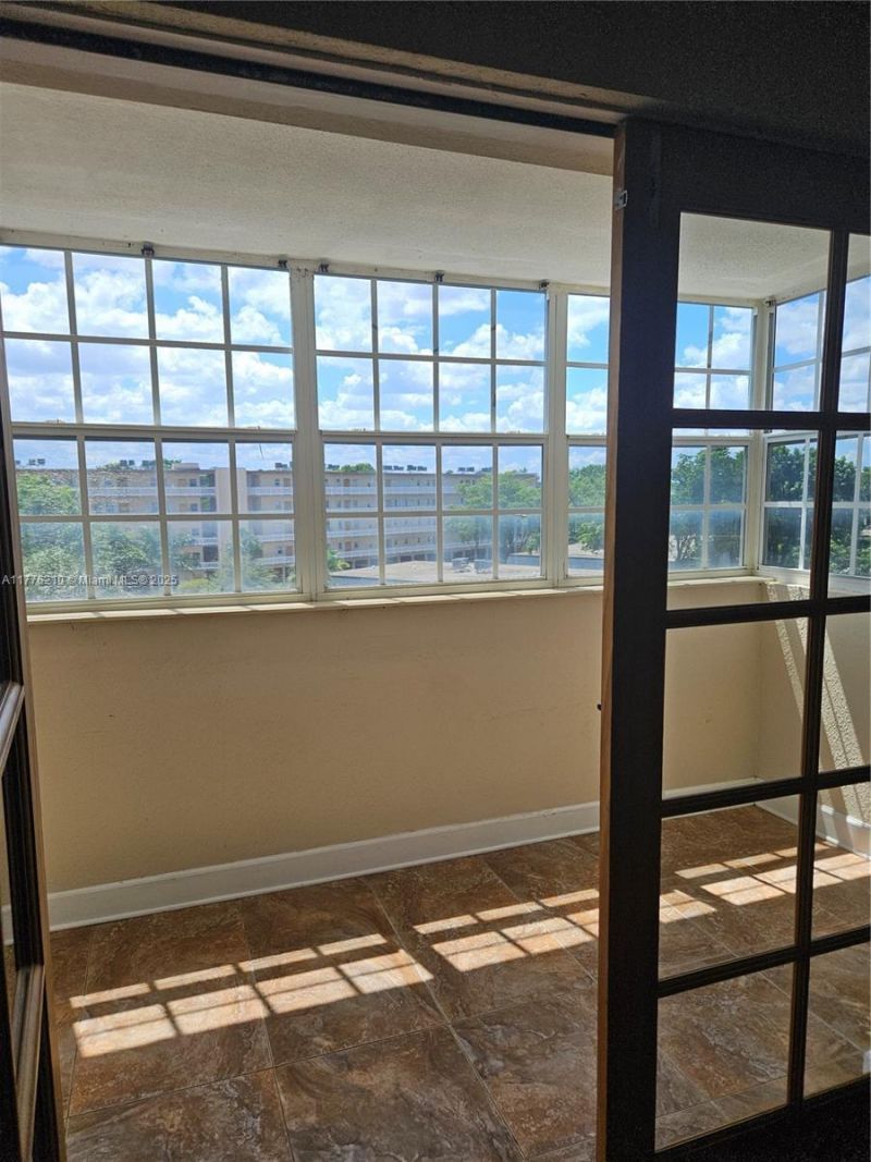 Please Call For Address, Unit 509, Plantation, FL 33317 Photo