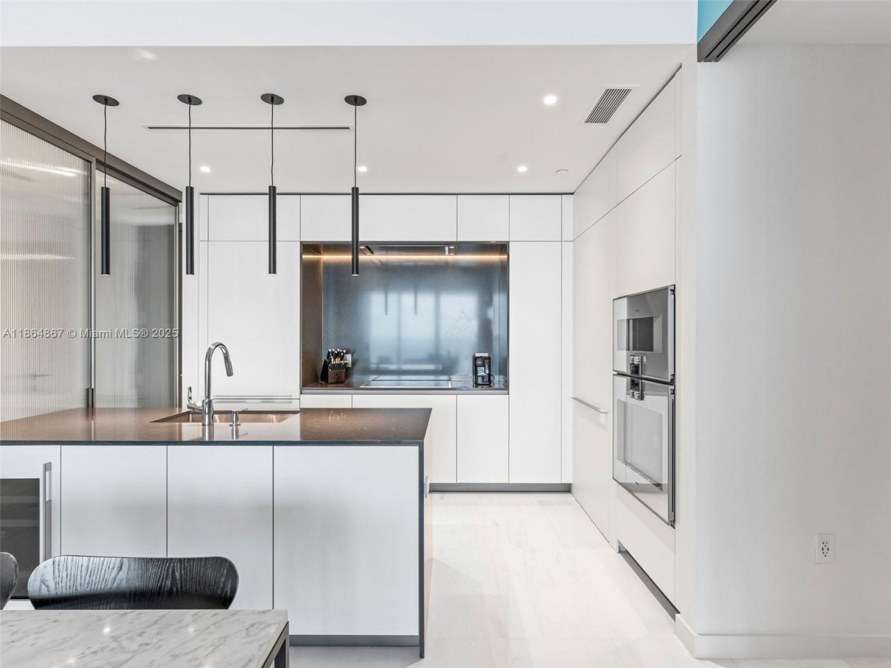 300 Biscayne Blvd Way, Unit 2505, Miami, FL 33131 Photo