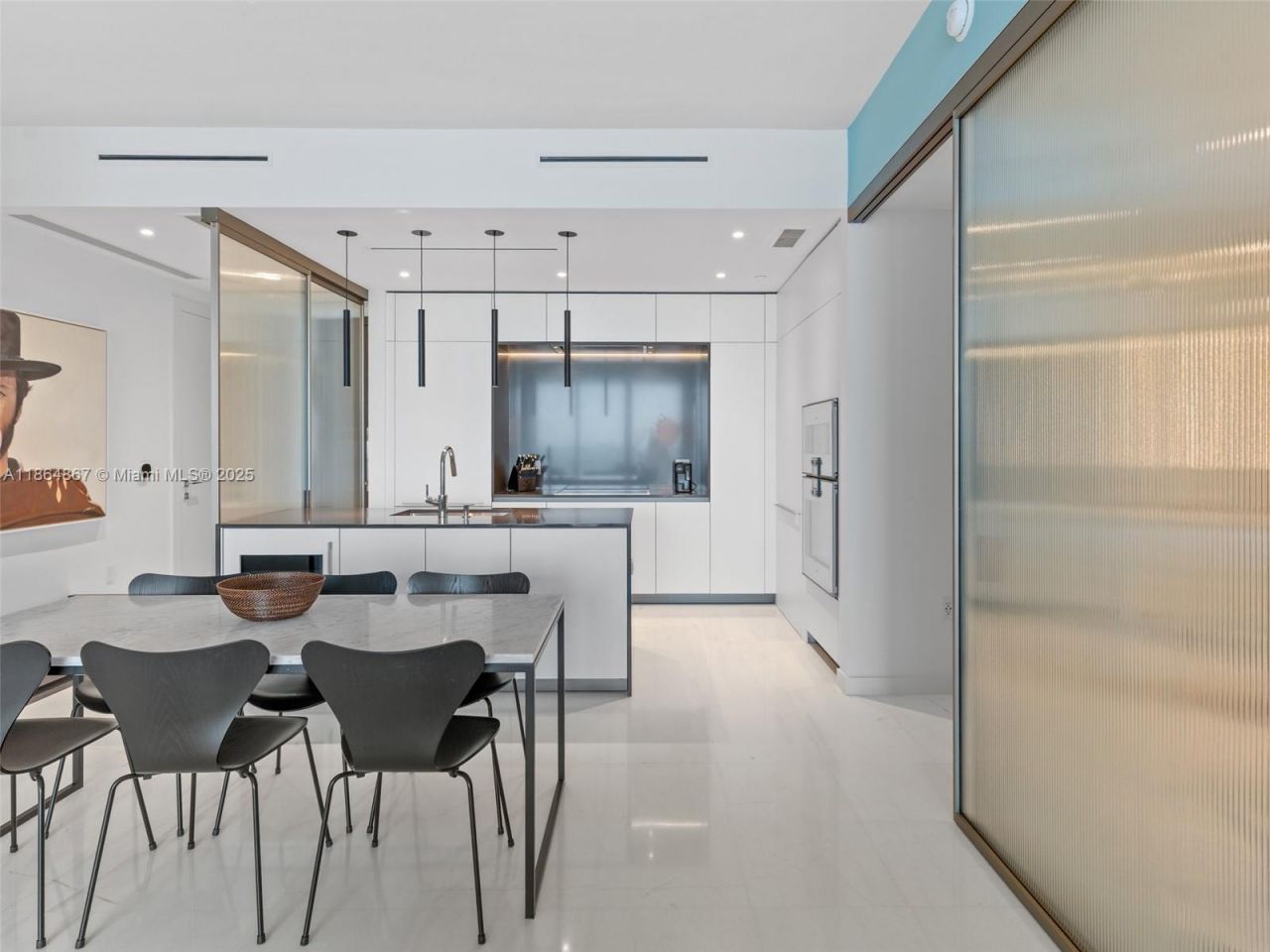 300 Biscayne Blvd Way, Unit 2505, Miami, FL 33131 Photo