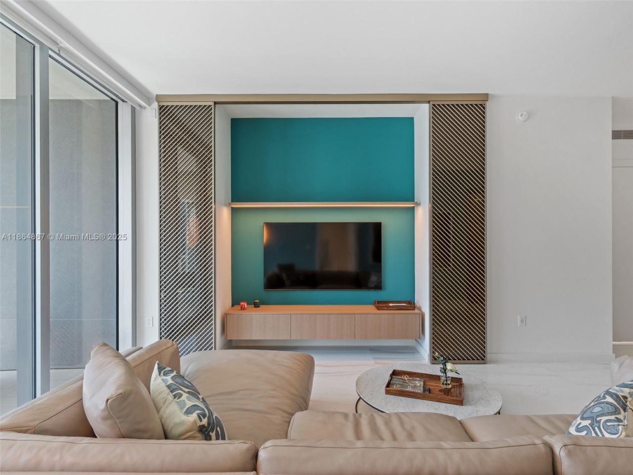 300 Biscayne Blvd Way, Unit 2505, Miami, FL 33131 Photo