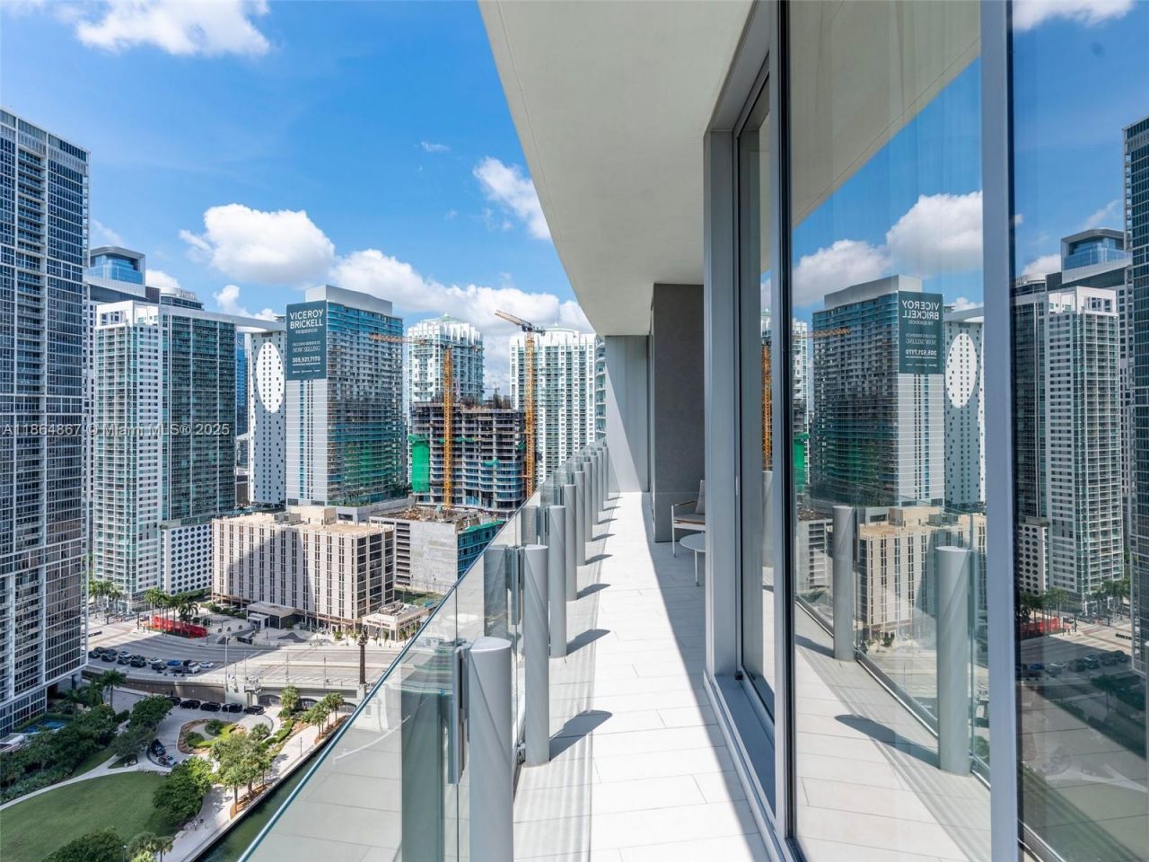 300 Biscayne Blvd Way, Unit 2505, Miami, FL 33131 Photo