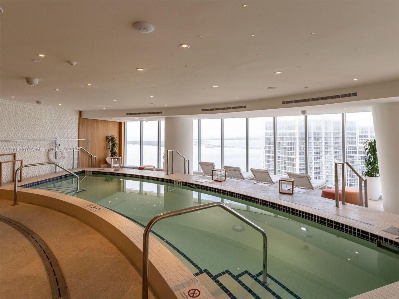 300 Biscayne Blvd Way, Unit 2505, Miami, FL 33131 Photo