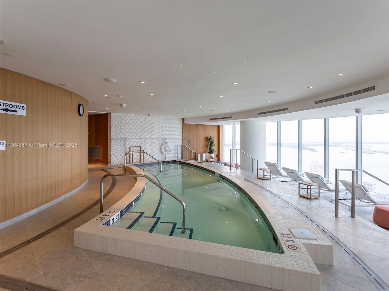 300 Biscayne Blvd Way, Unit 2505, Miami, FL 33131 Photo