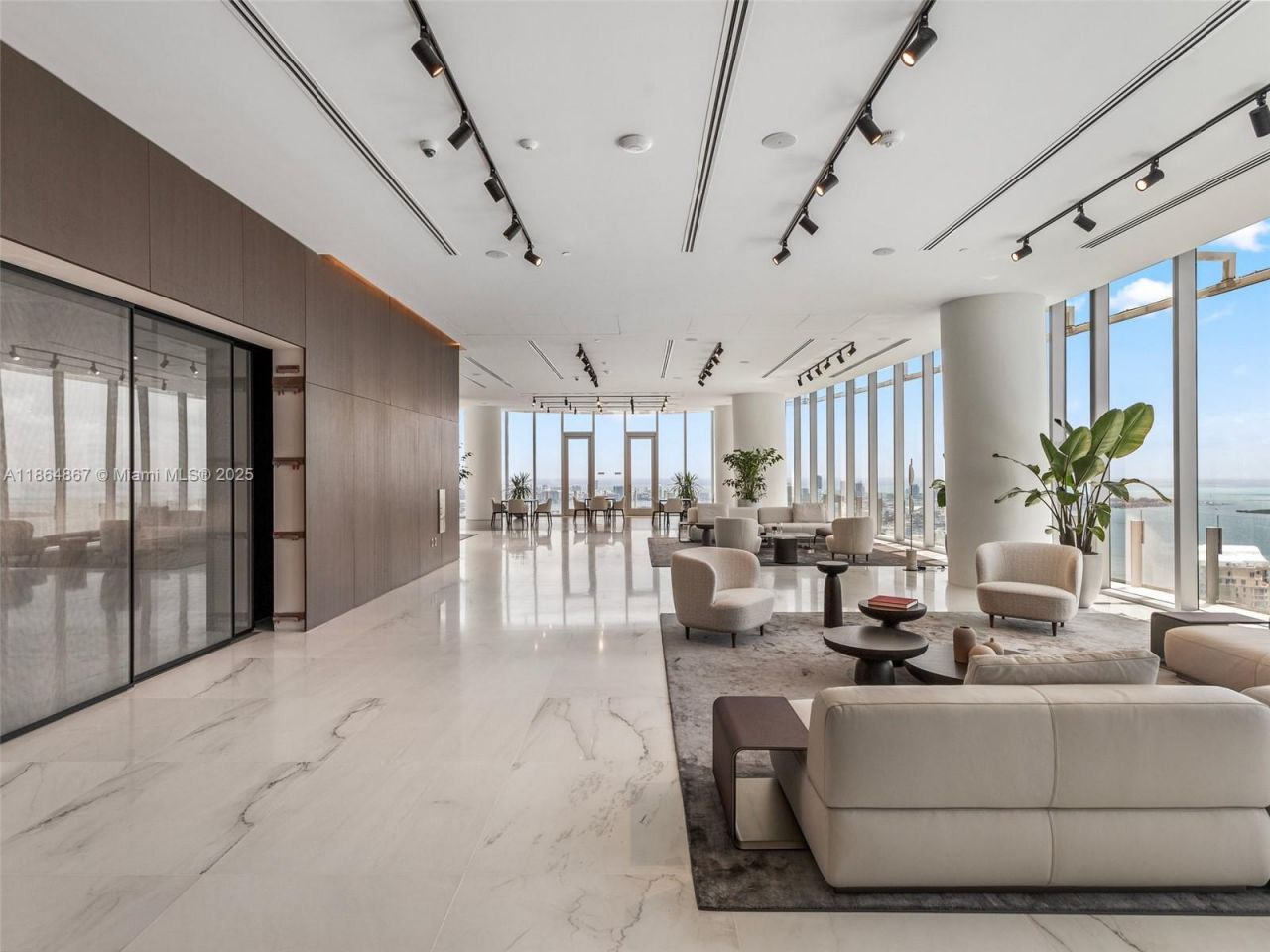 300 Biscayne Blvd Way, Unit 2505, Miami, FL 33131 Photo