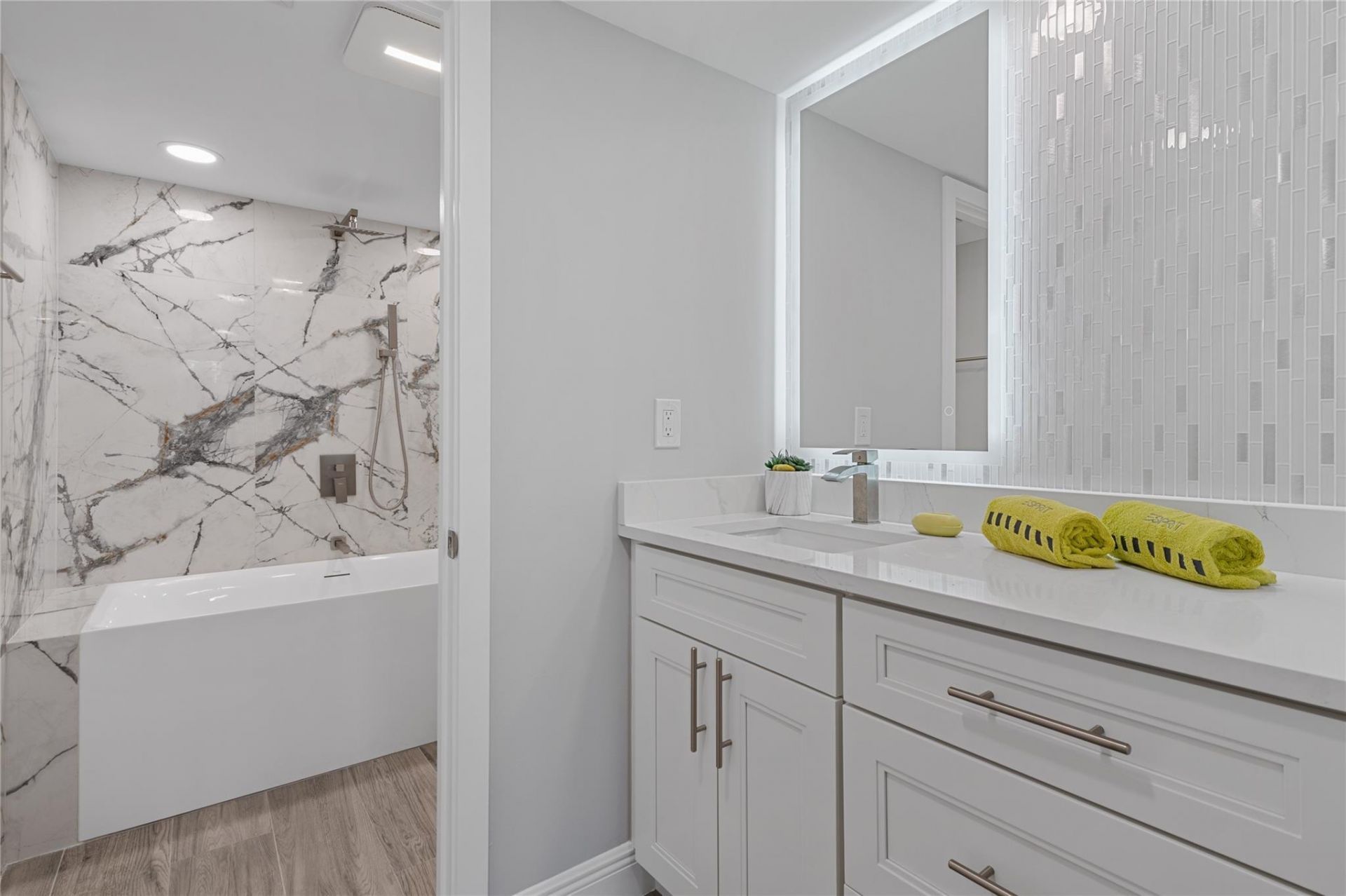 777 Bayshore Drive, Unit 705, Fort Lauderdale, FL 33304 Photo