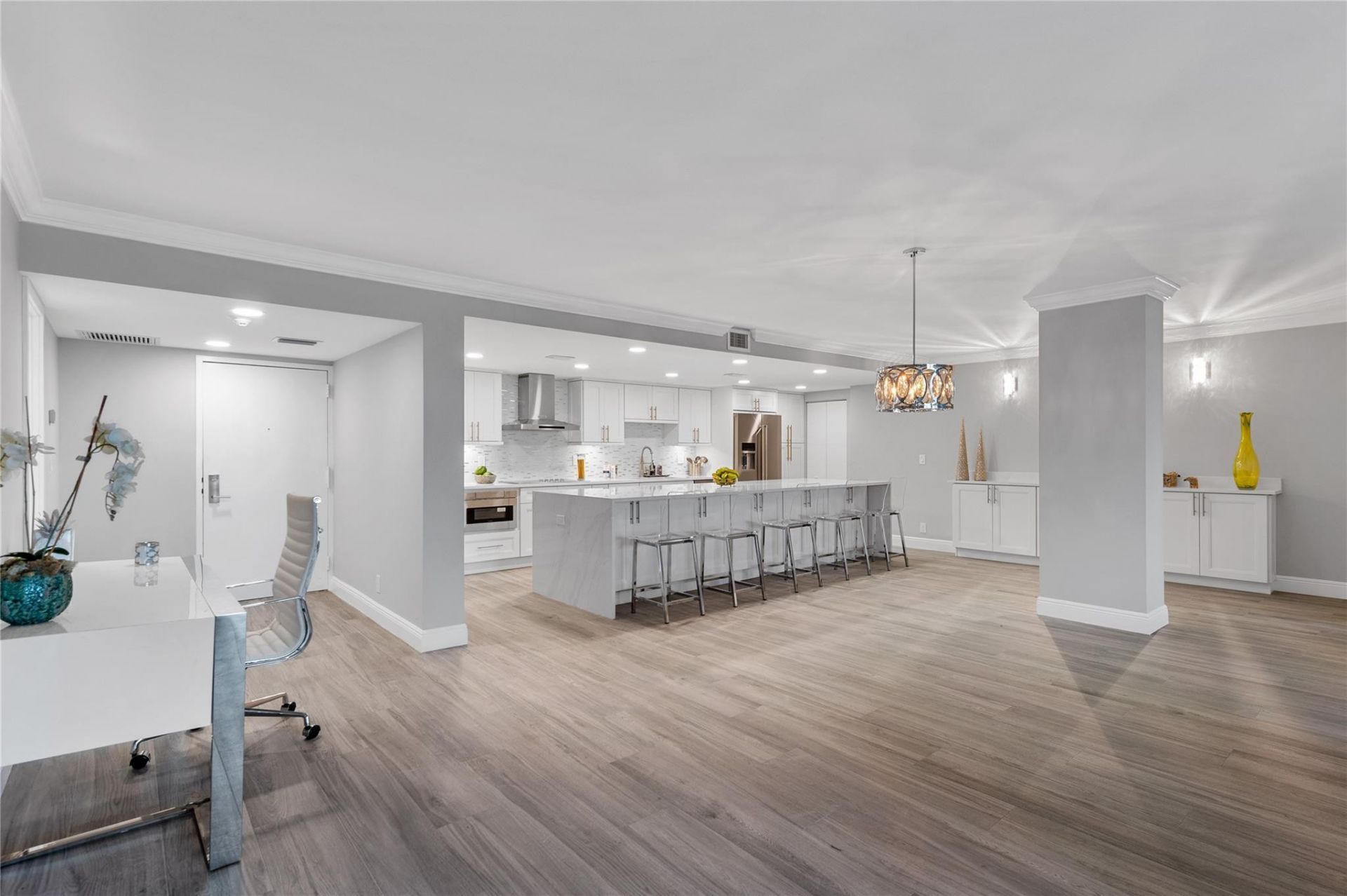 777 Bayshore Drive, Unit 705, Fort Lauderdale, FL 33304 Photo