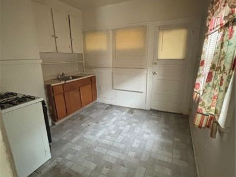 3661 E 146th Street, Cleveland, OH 44120 Photo 3