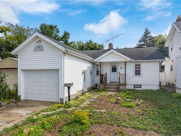 2022 Schiller Ave, Cuyahoga Falls, OH 44223