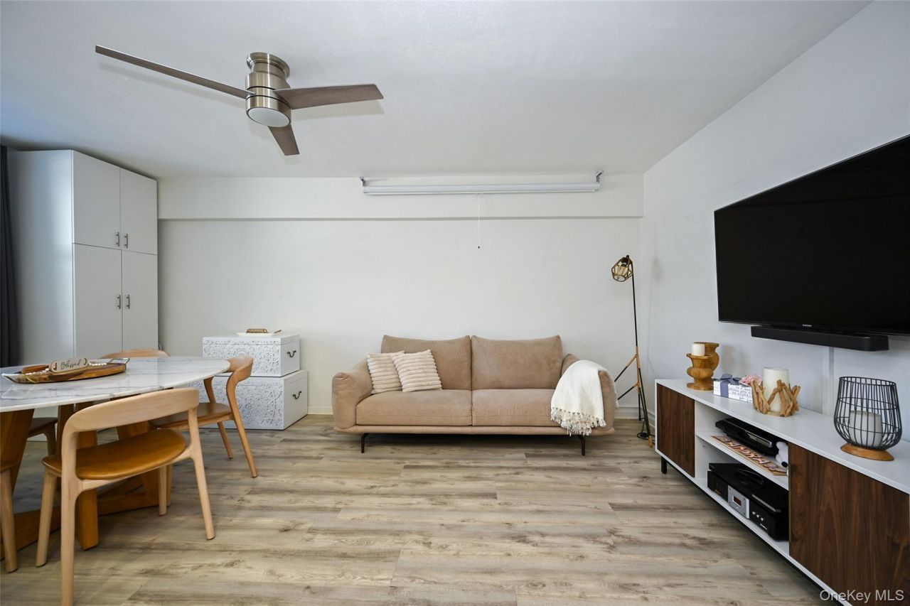 108-05 Astoria Boulevard, Unit 1B, Astoria, NY 11369 Main Photo