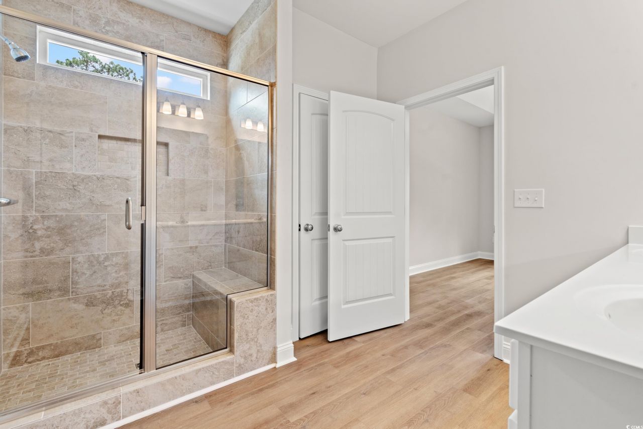 1161 Loop Circle Photo 12