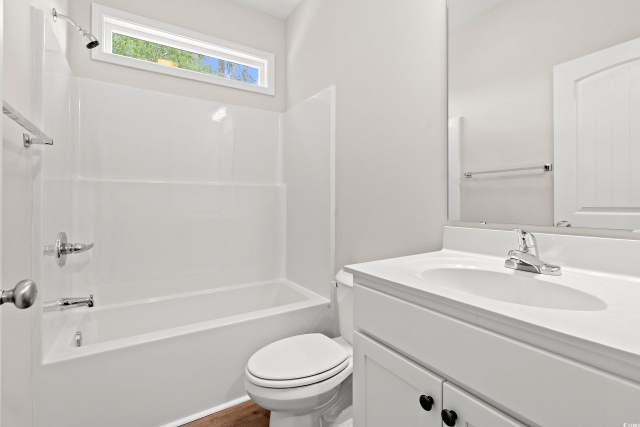 1161 Loop Circle Photo 16