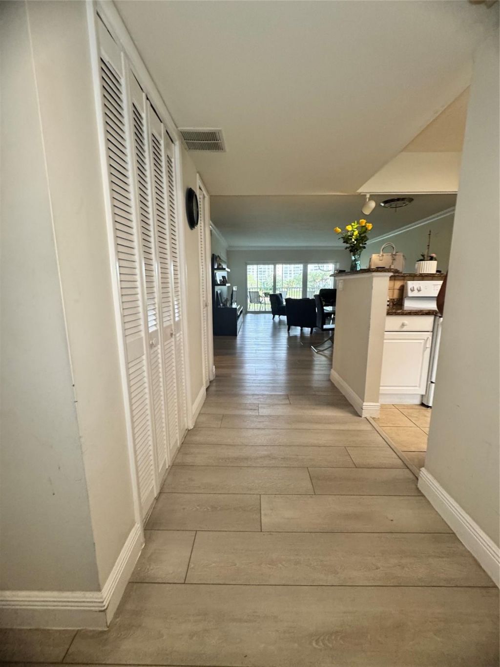 2850 N Palm Aire Drive, Unit 207, Pompano Beach, FL 33069 Photo