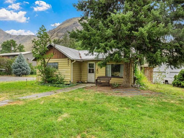 620 S Main Street, Riggins, ID 83549