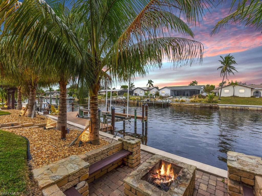 1901 SE 13th St, Cape Coral, FL 33990 Photo