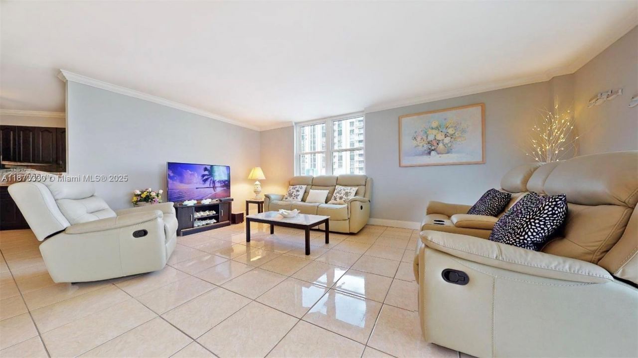 1801 S Ocean Dr, Unit 501, Hollywood, FL 33019 Photo