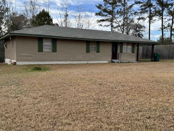 2831 Charlie Overton Rd, Greensburg, LA 70441