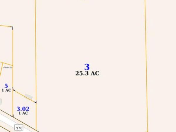 1298 Martin Luther King Jr, Holly Springs, MS 38635