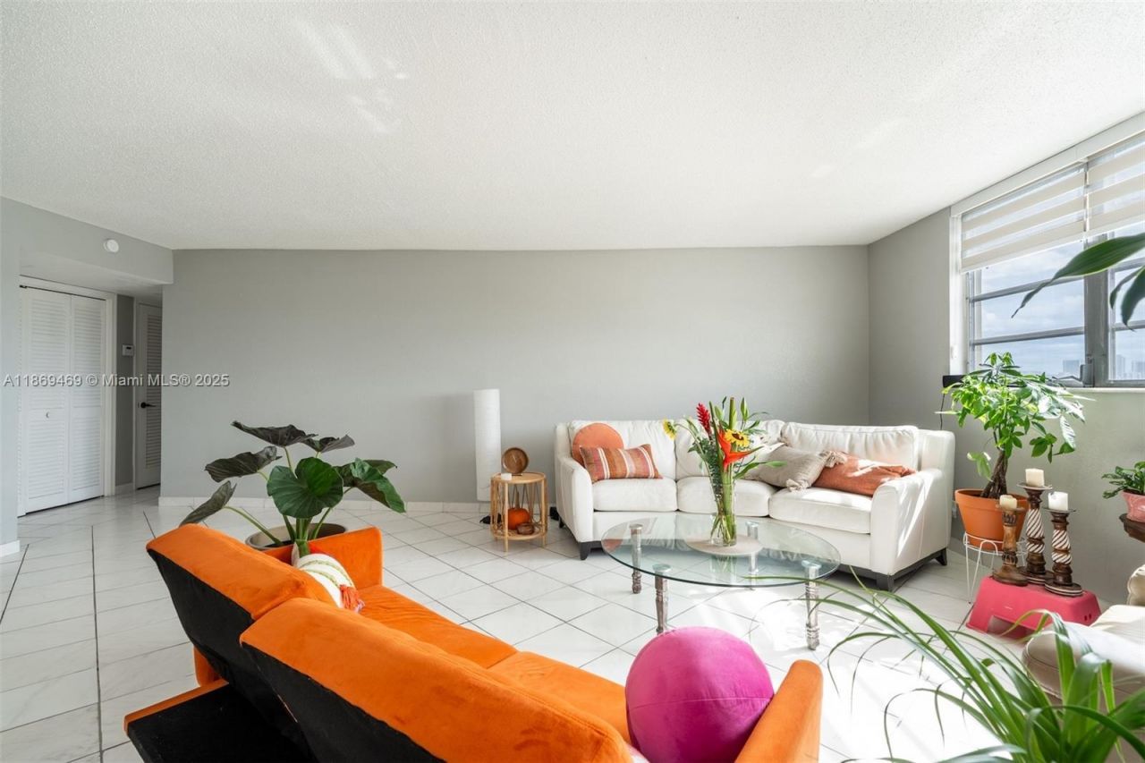 1811 Jefferson St, Unit 601, Hollywood, FL 33020 Photo