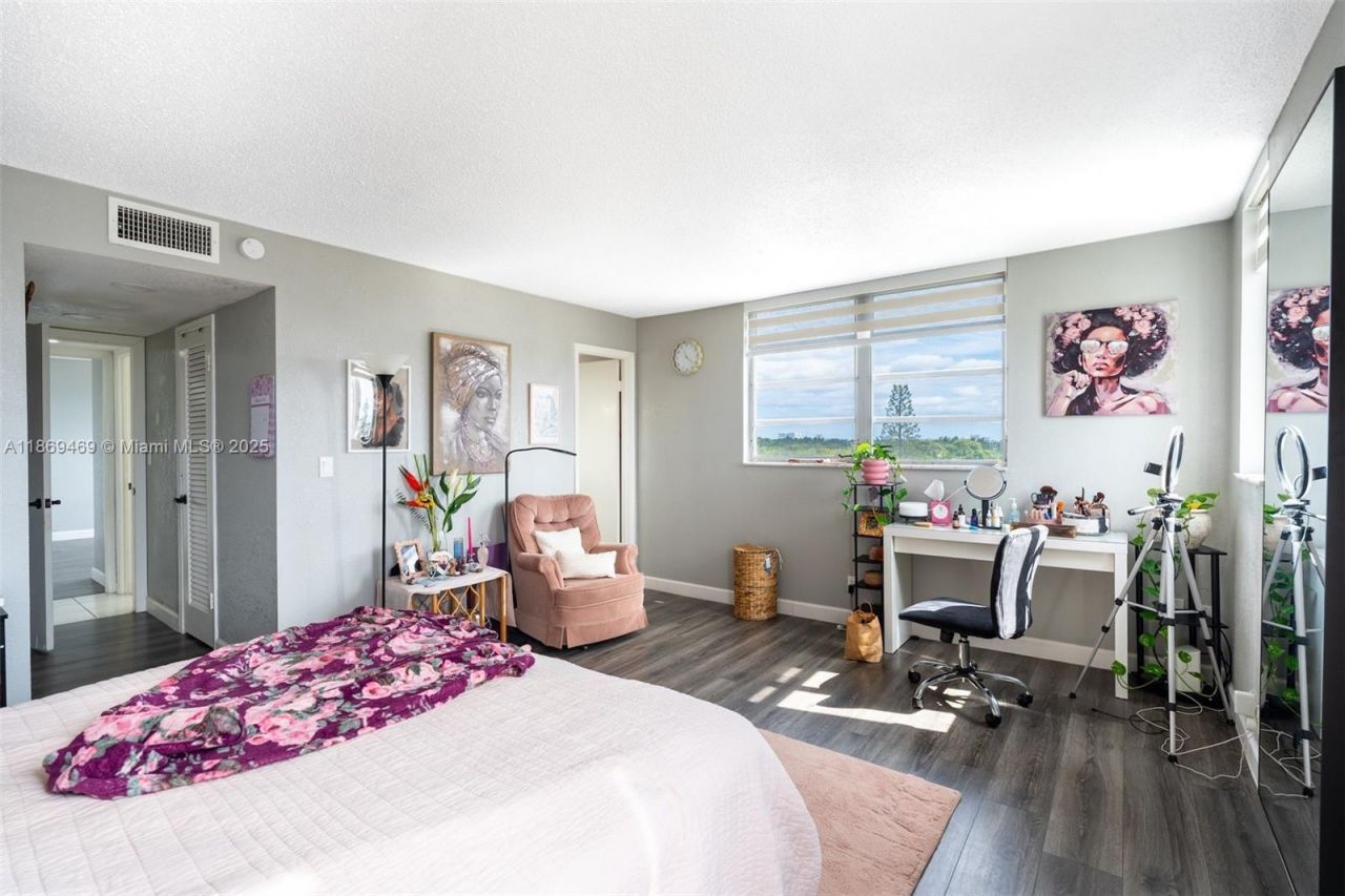 1811 Jefferson St, Unit 601, Hollywood, FL 33020 Photo