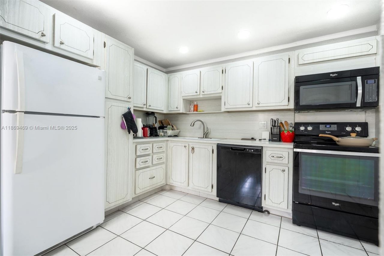 1811 Jefferson St, Unit 601, Hollywood, FL 33020 Photo
