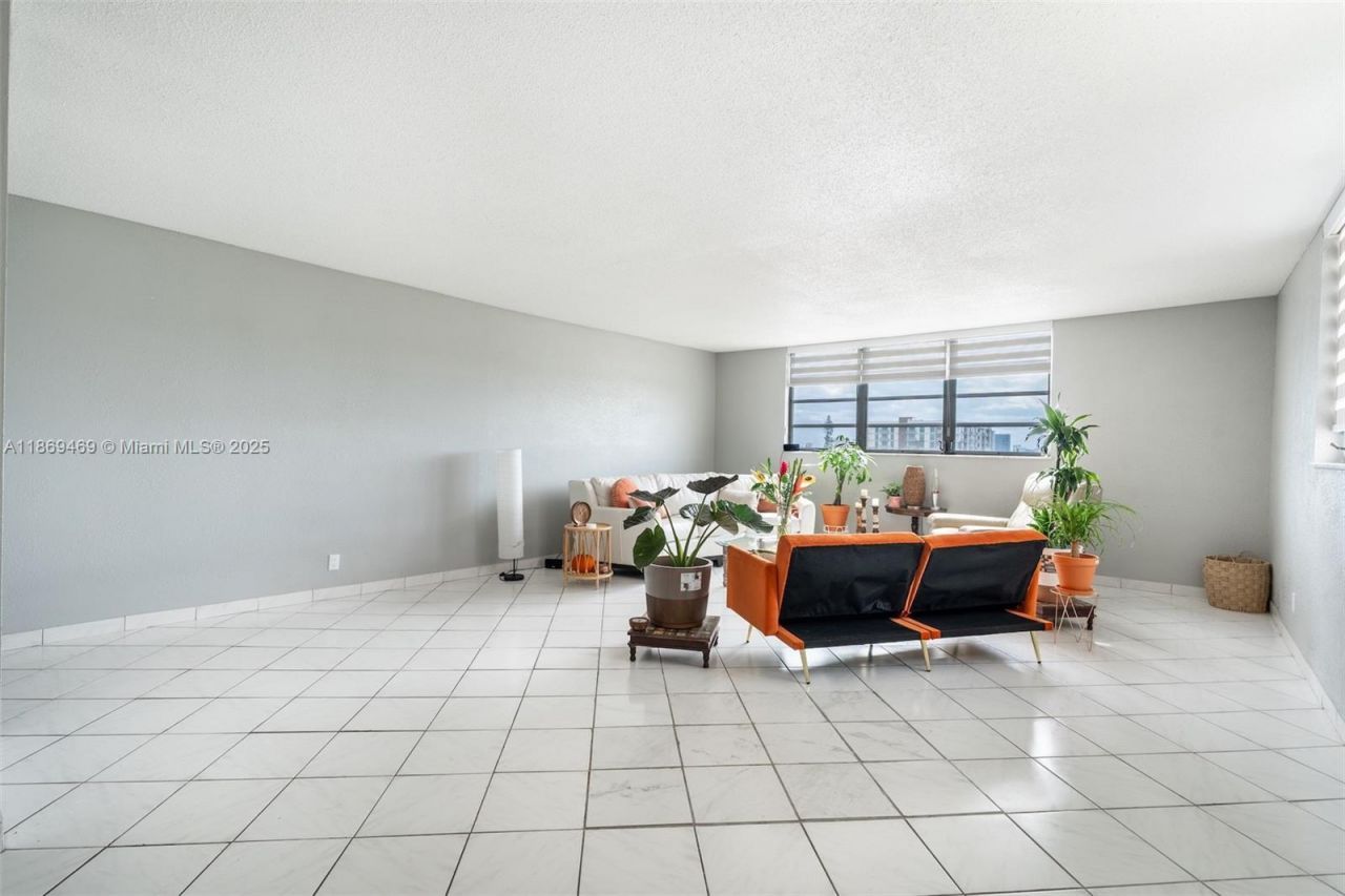 1811 Jefferson St, Unit 601, Hollywood, FL 33020 Photo