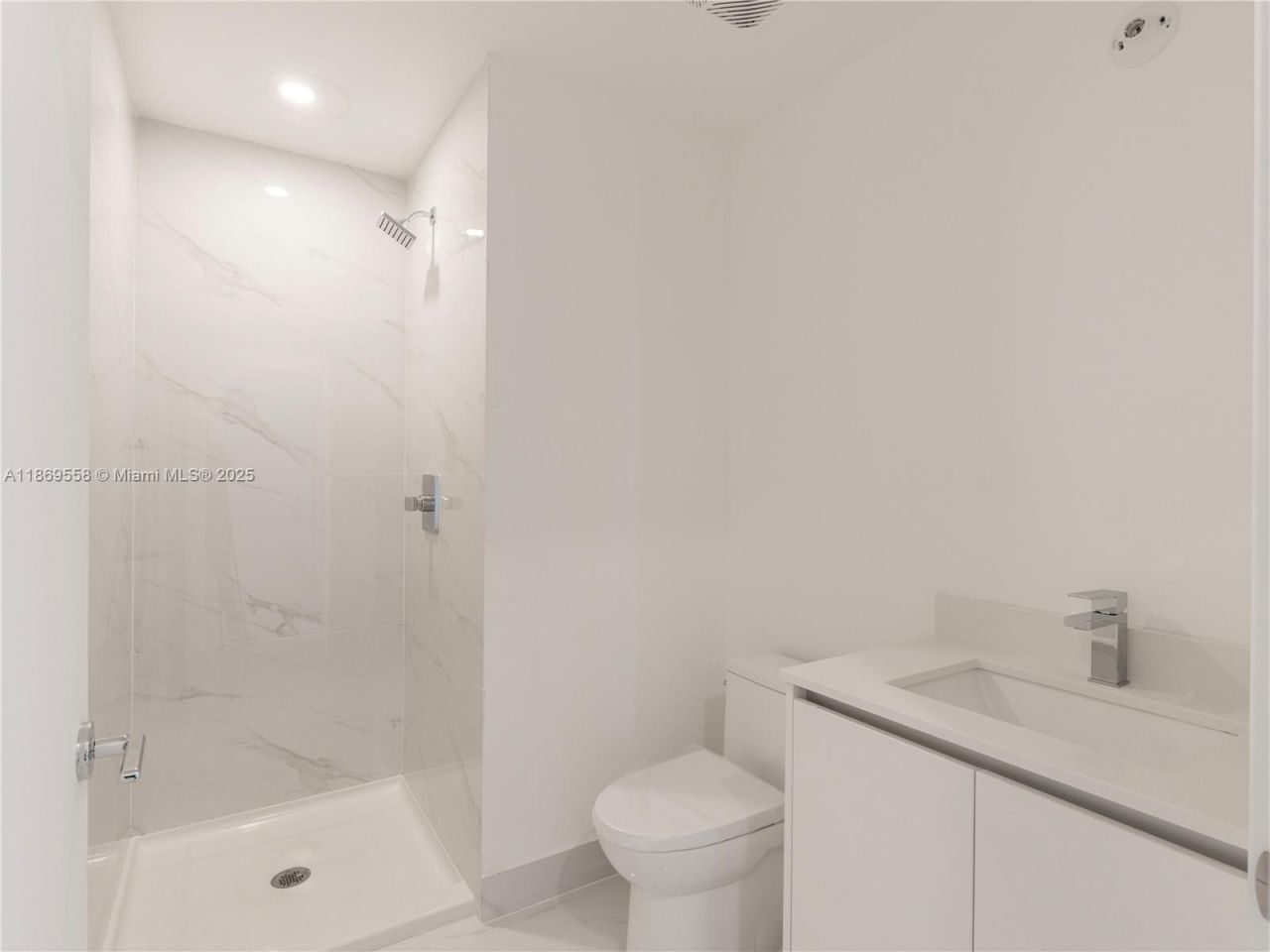 700 NE 24th St, Unit 3606, Miami, FL 33137 Photo