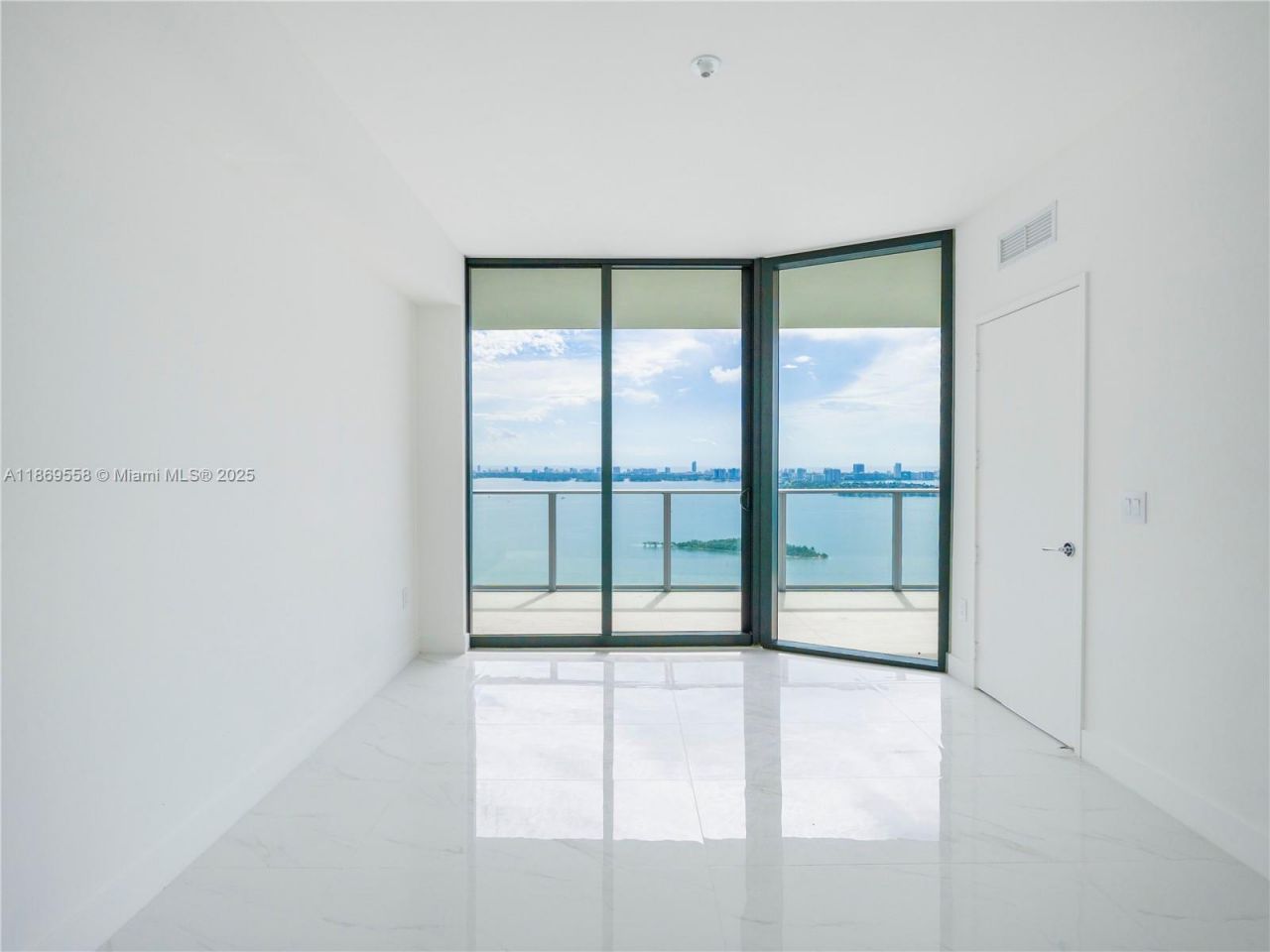 700 NE 24th St, Unit 3606, Miami, FL 33137 Photo