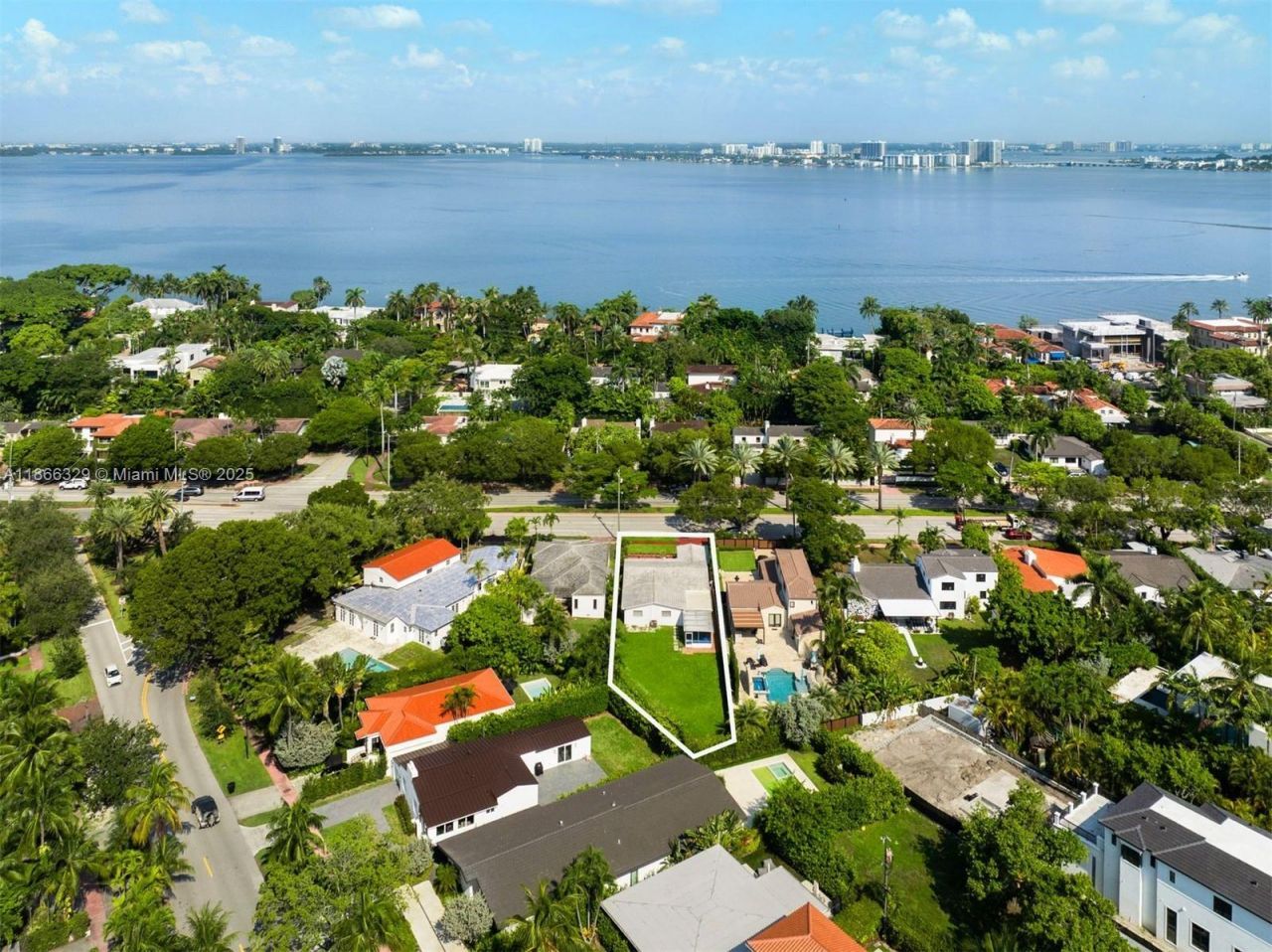 5127 Alton Rd, Miami Beach, FL 33140 Photo