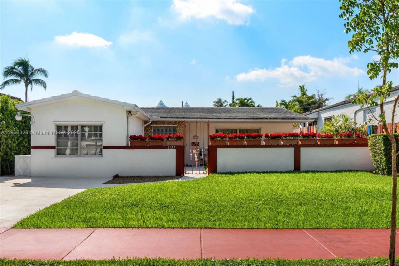 5127 Alton Rd, Miami Beach, FL 33140 Photo