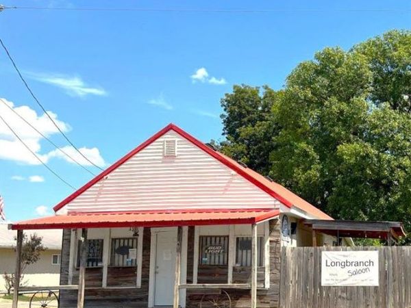 111 Cypress Street, Essex, MO 63846